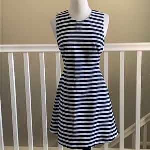 ❤❤Express black and white dress size 4